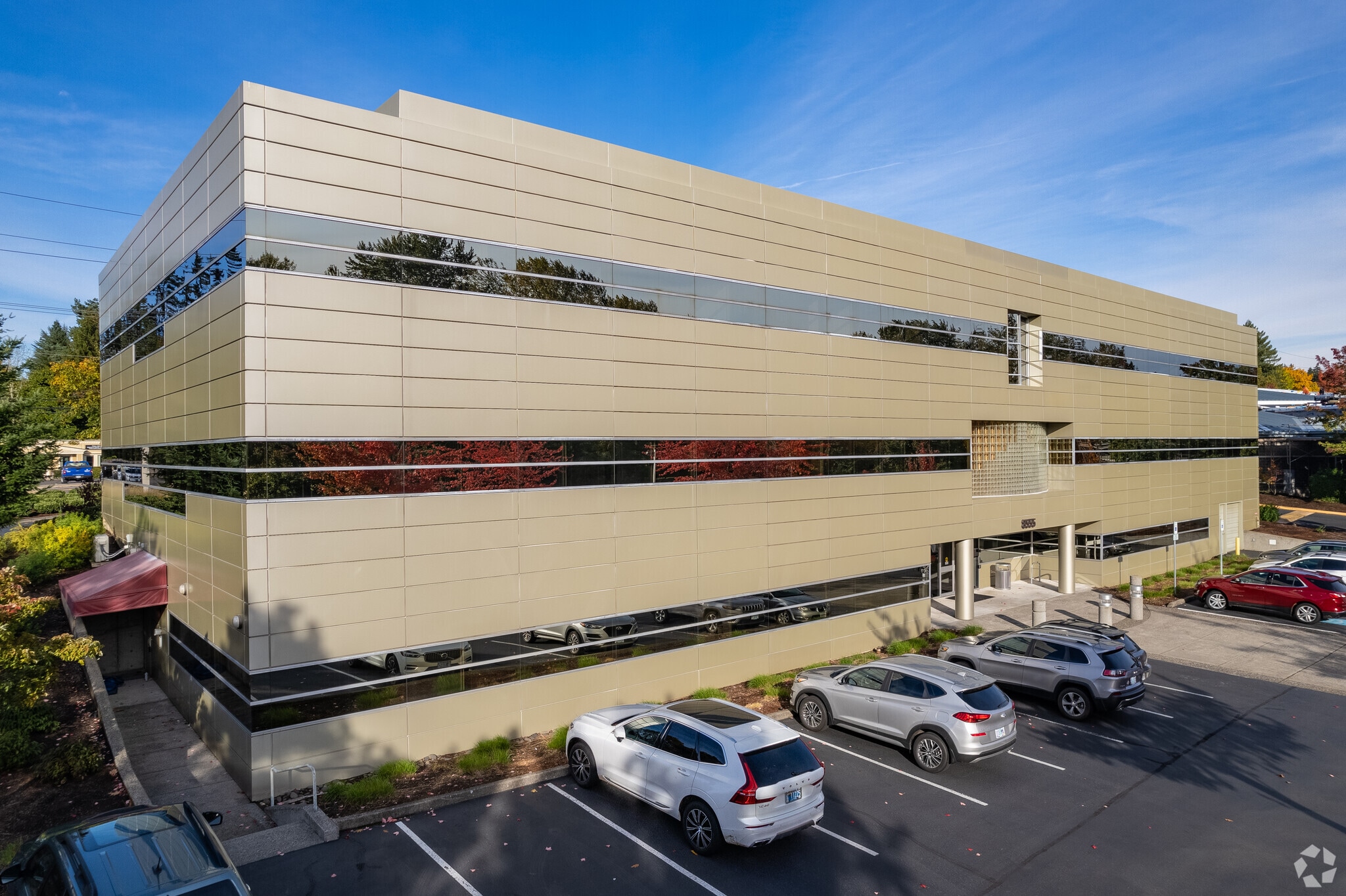 8555 SW Apple Way, Portland, OR for Rent