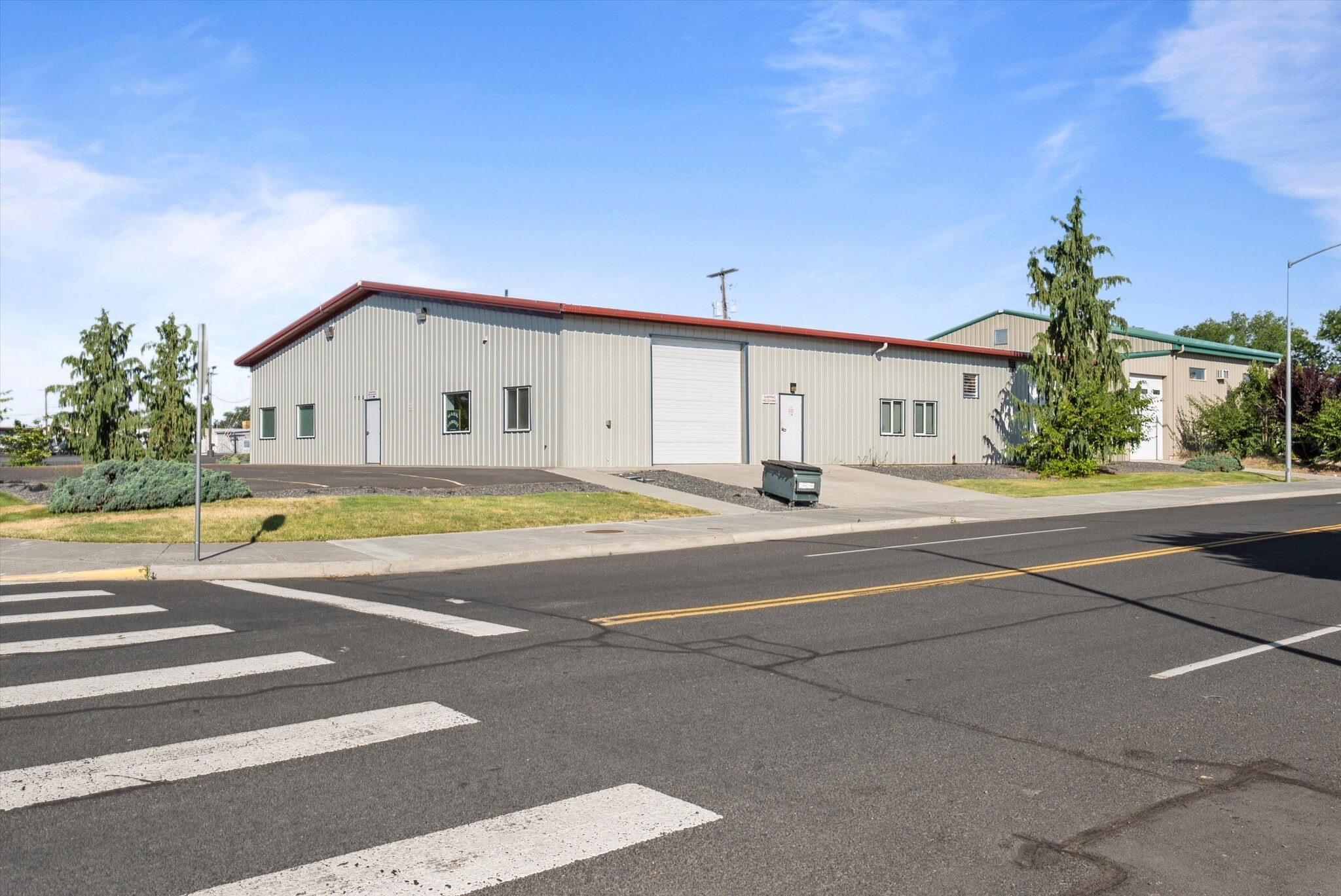 720 E 3rd Ave, Moses Lake, WA for Sale