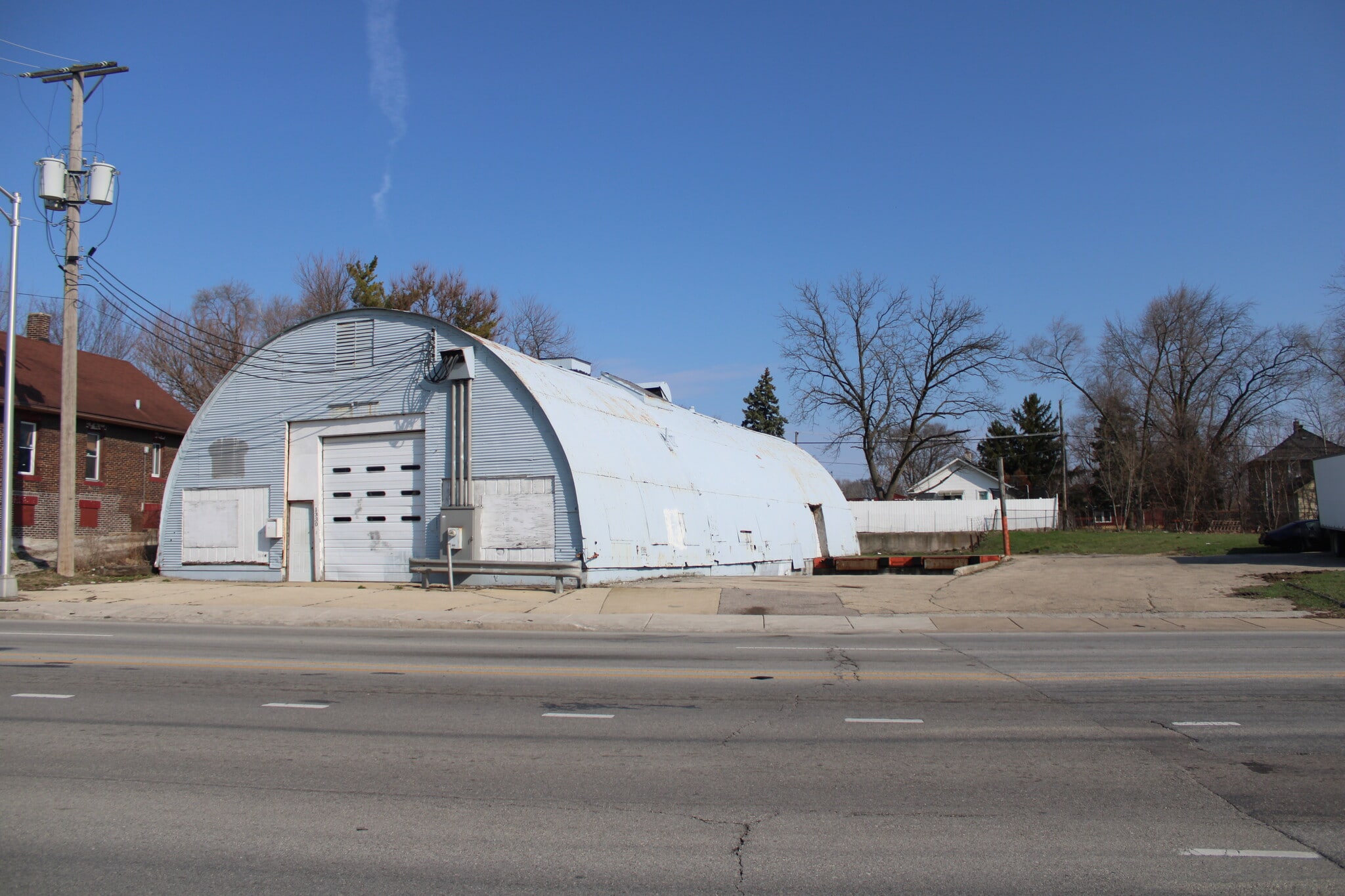 1330 E New York St, Aurora, IL for Sale