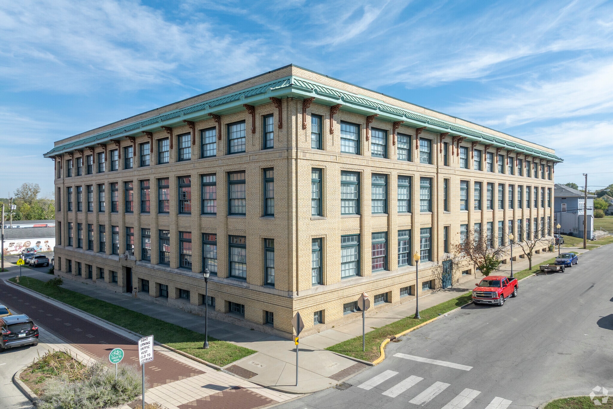401 N 10th St, Richmond, IN for Sale