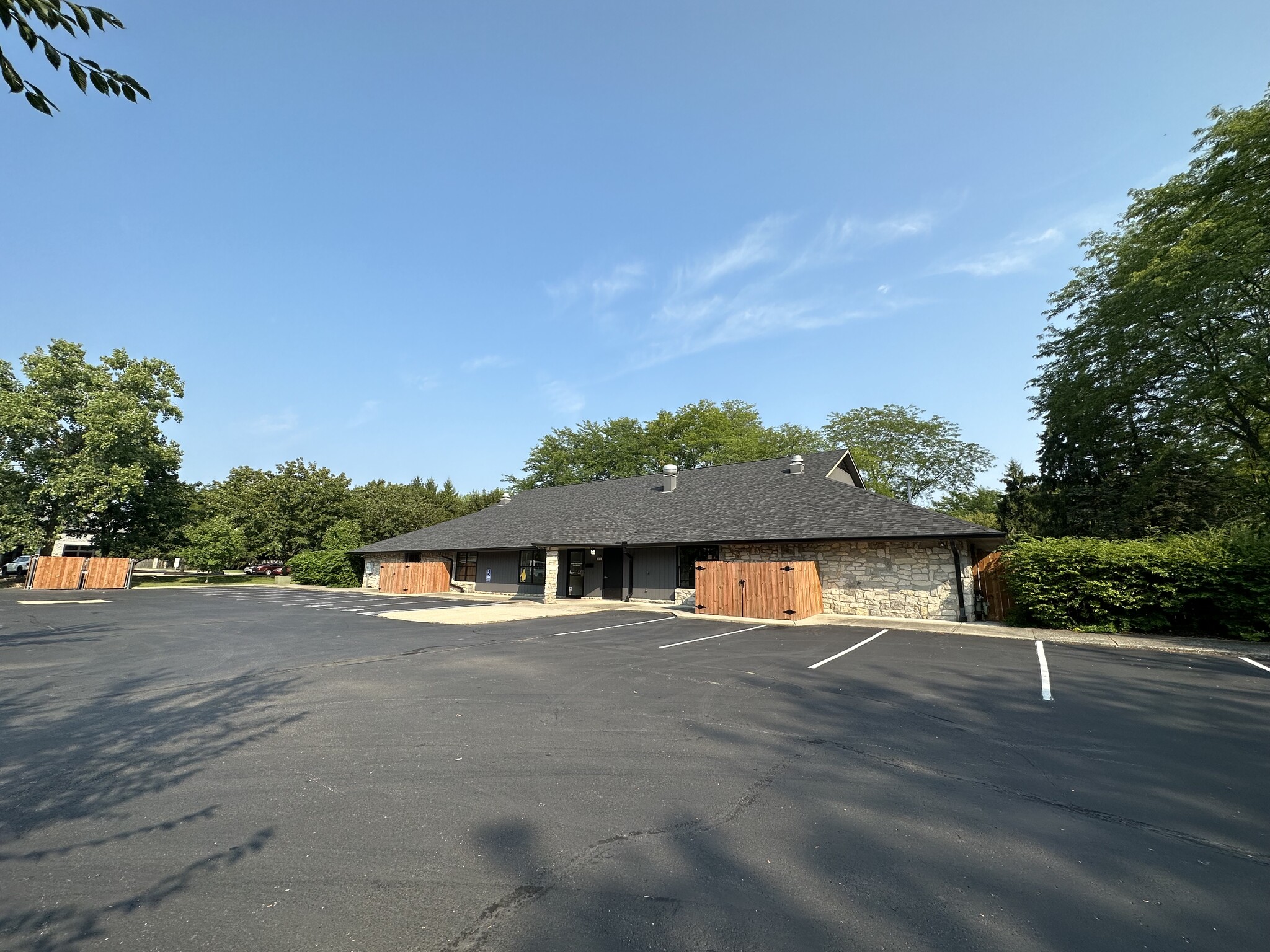 6036 Tara Hill Dr, Dublin, OH for Rent