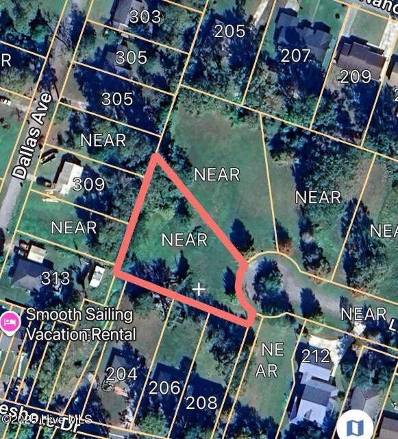 205 Nancy St, Lake Waccamaw, NC for Sale