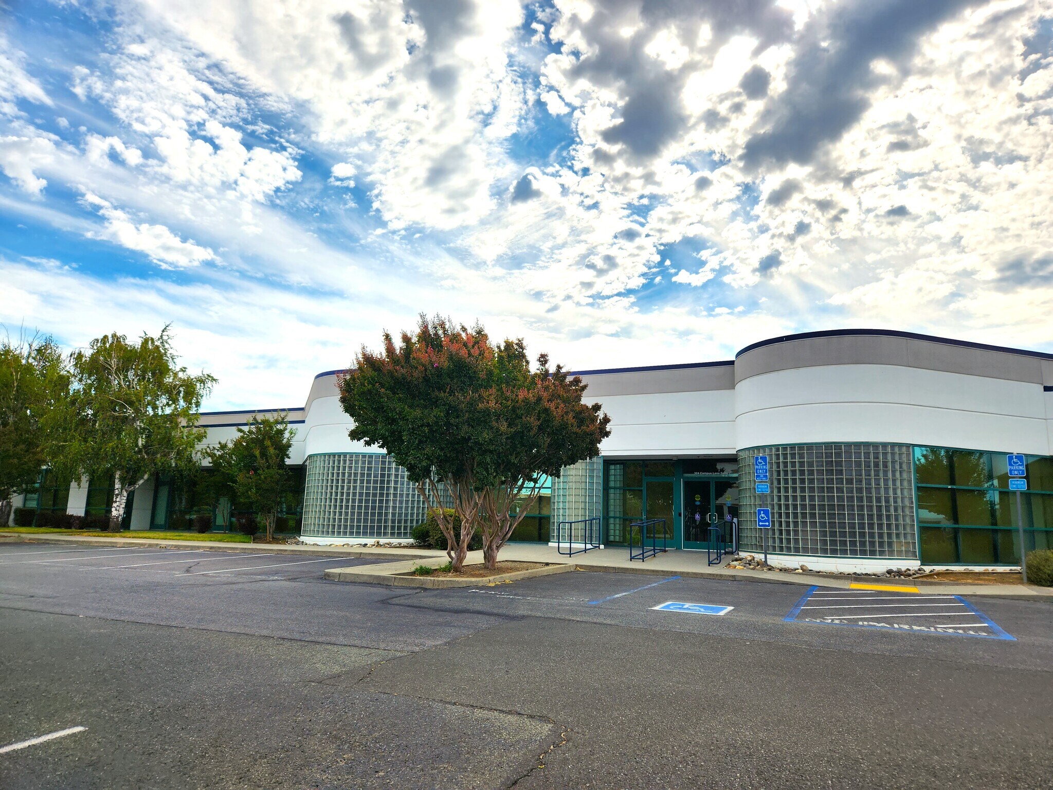 324 Campus Ln, Fairfield, CA for Rent