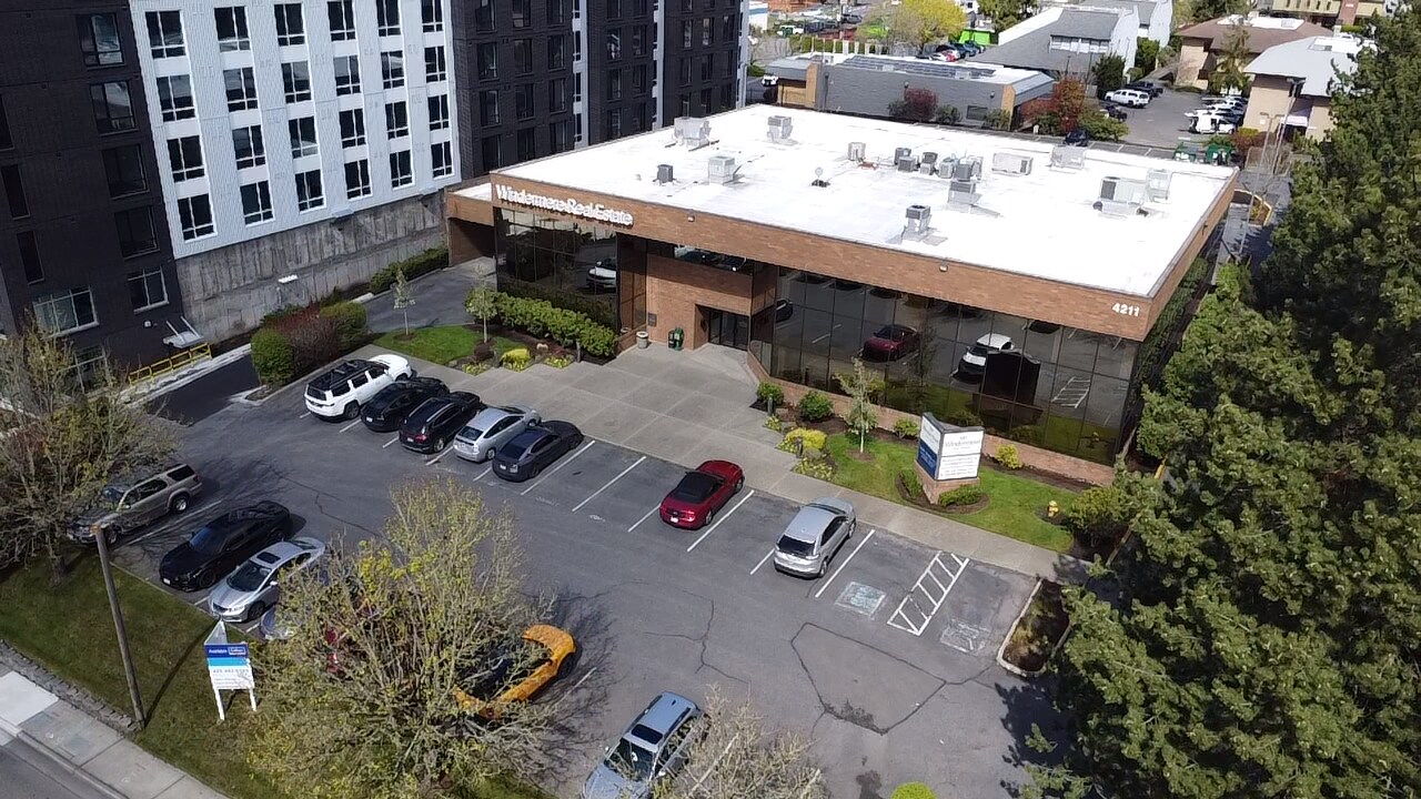 4211 Alderwood Mall Blvd, Lynnwood, WA for Rent