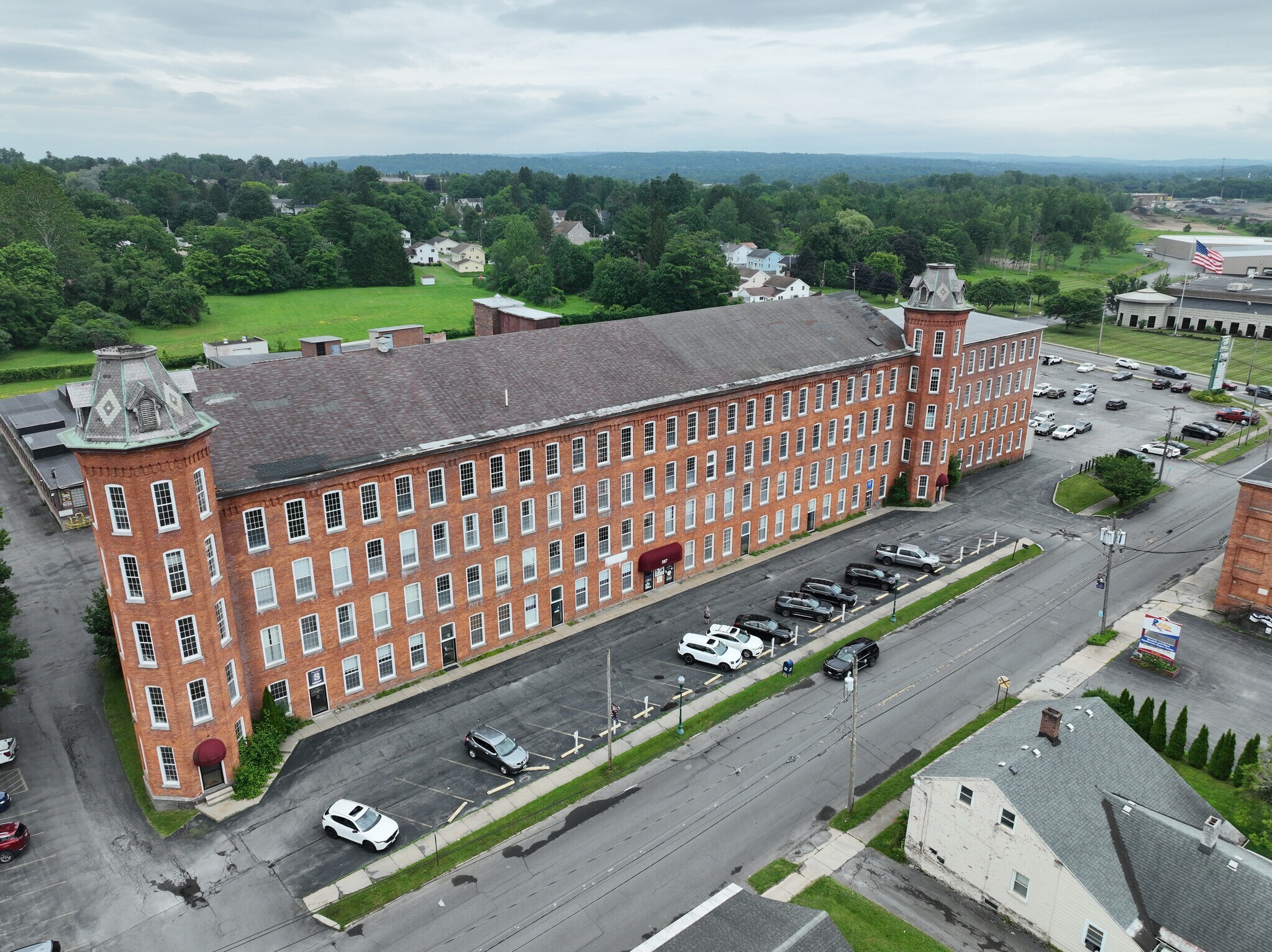 587 Main St, New York Mills, NY for Rent