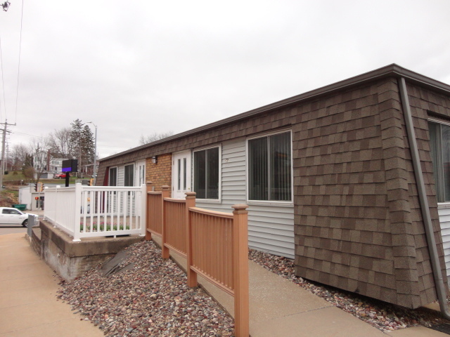 185 E Pine St, Platteville, WI for Sale