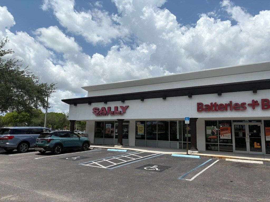 551-553 N State Road 7, West Palm Beach, FL for Rent
