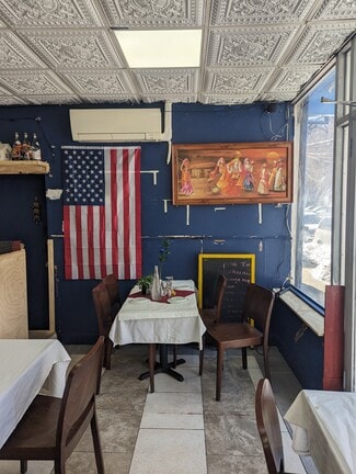 Bronx, NY Retail - 726 Courtlandt Ave