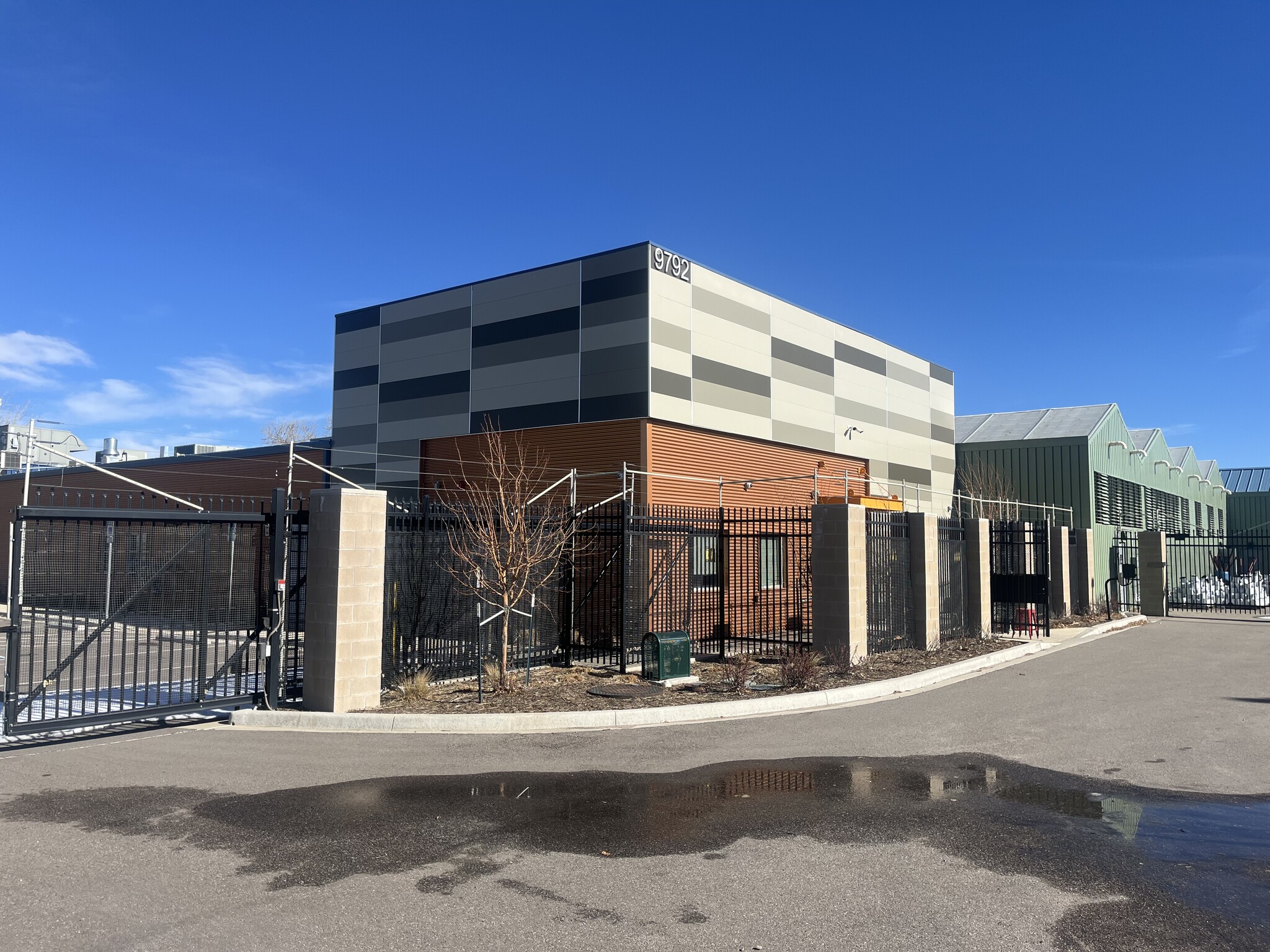 9792 Hanover Ct E, Commerce City, CO for Sale