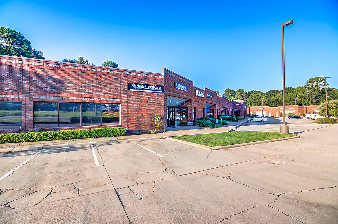 2533 Bert Kouns Industrial Loop, Shreveport, LA for Rent