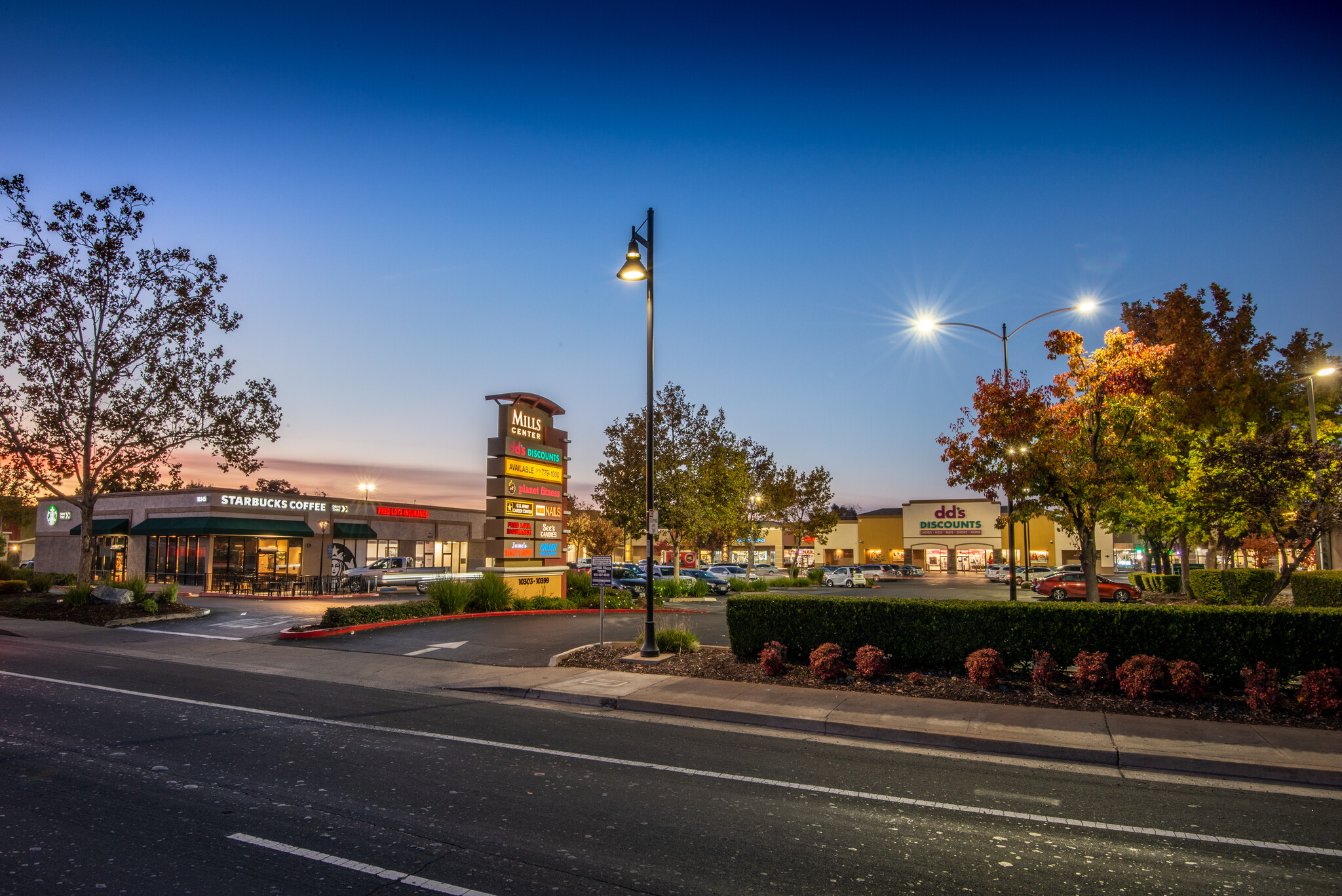 10301-10385 Folsom Blvd, Rancho Cordova, CA for Rent