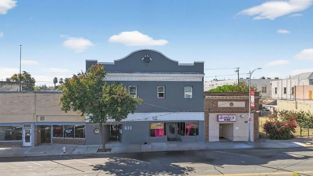 631-637 I St, Los Banos, CA for Sale