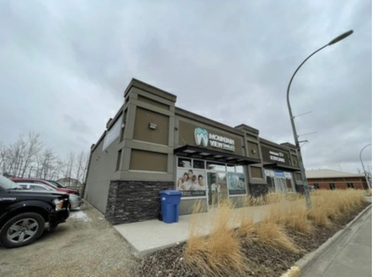 208 10th Ave, Carstairs, AB for Sale