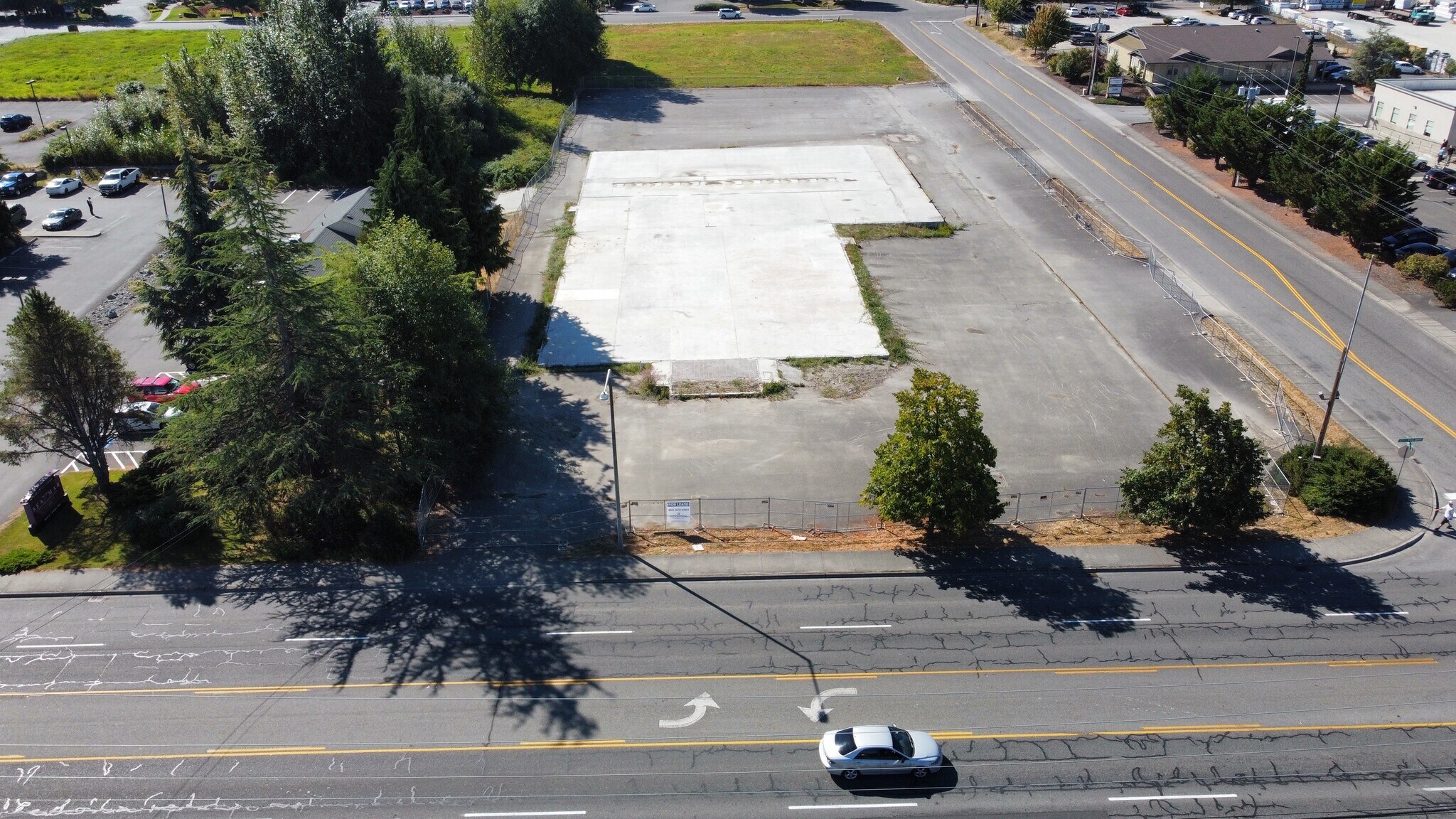 1000 E College Way Mount Vernon, WA 98273 Land Property for Lease on