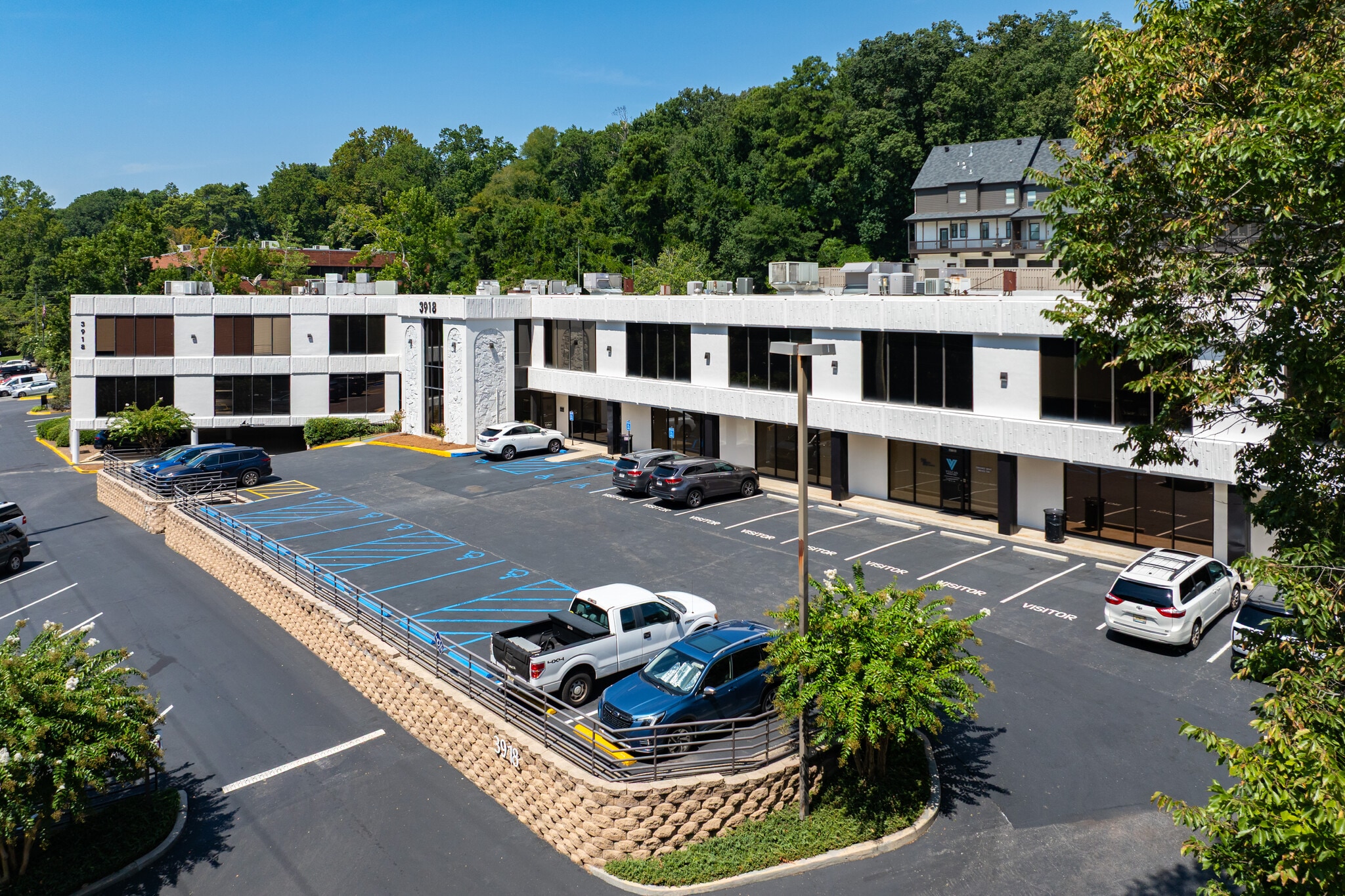 3918 Montclair Rd, Birmingham, AL for Sale
