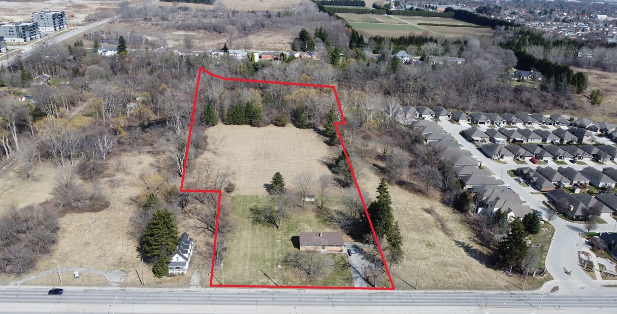 1442 Highbury Av N, London, ON for Sale