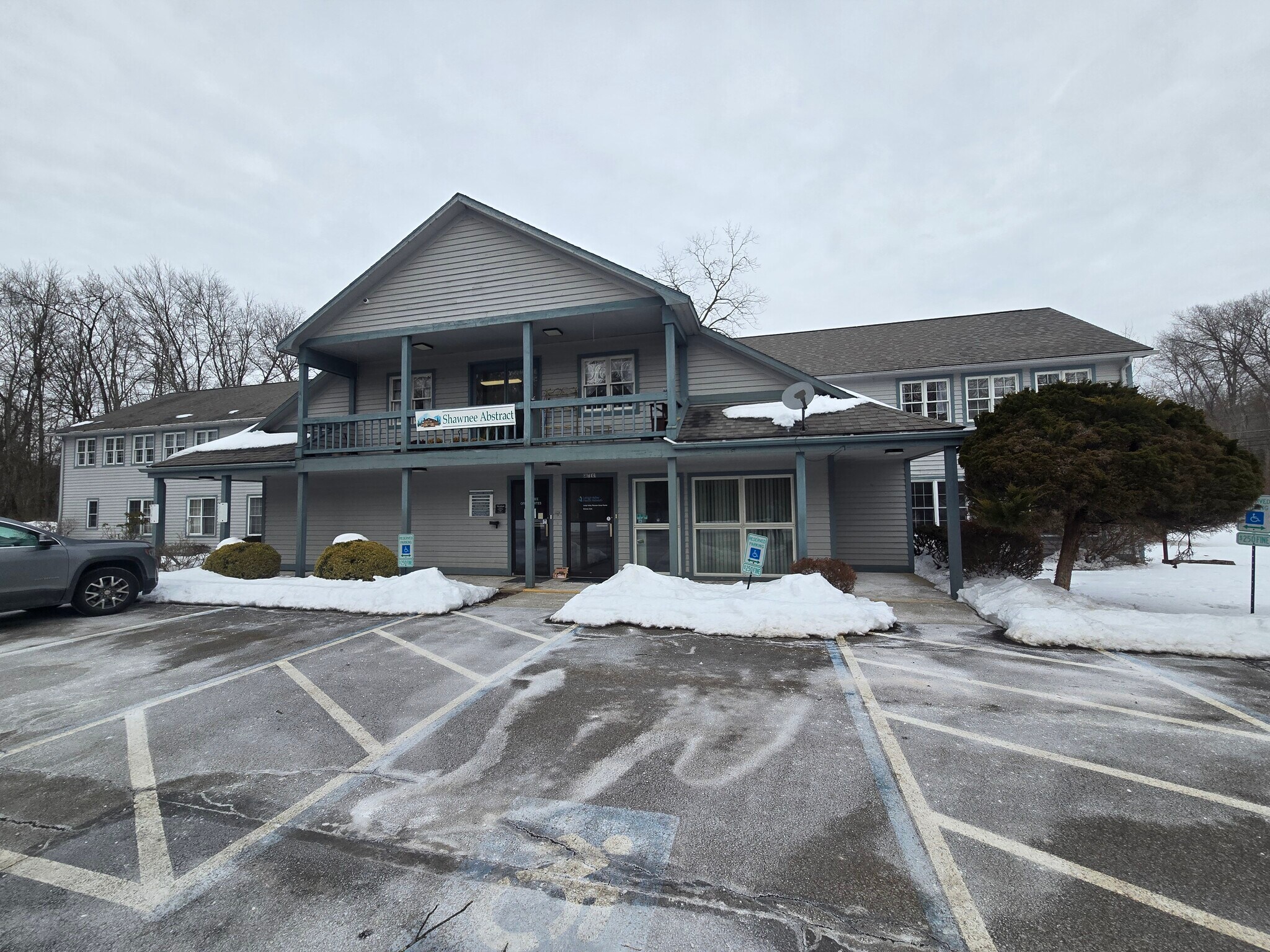 106 Shawnee Square Dr, East Stroudsburg, PA for Rent