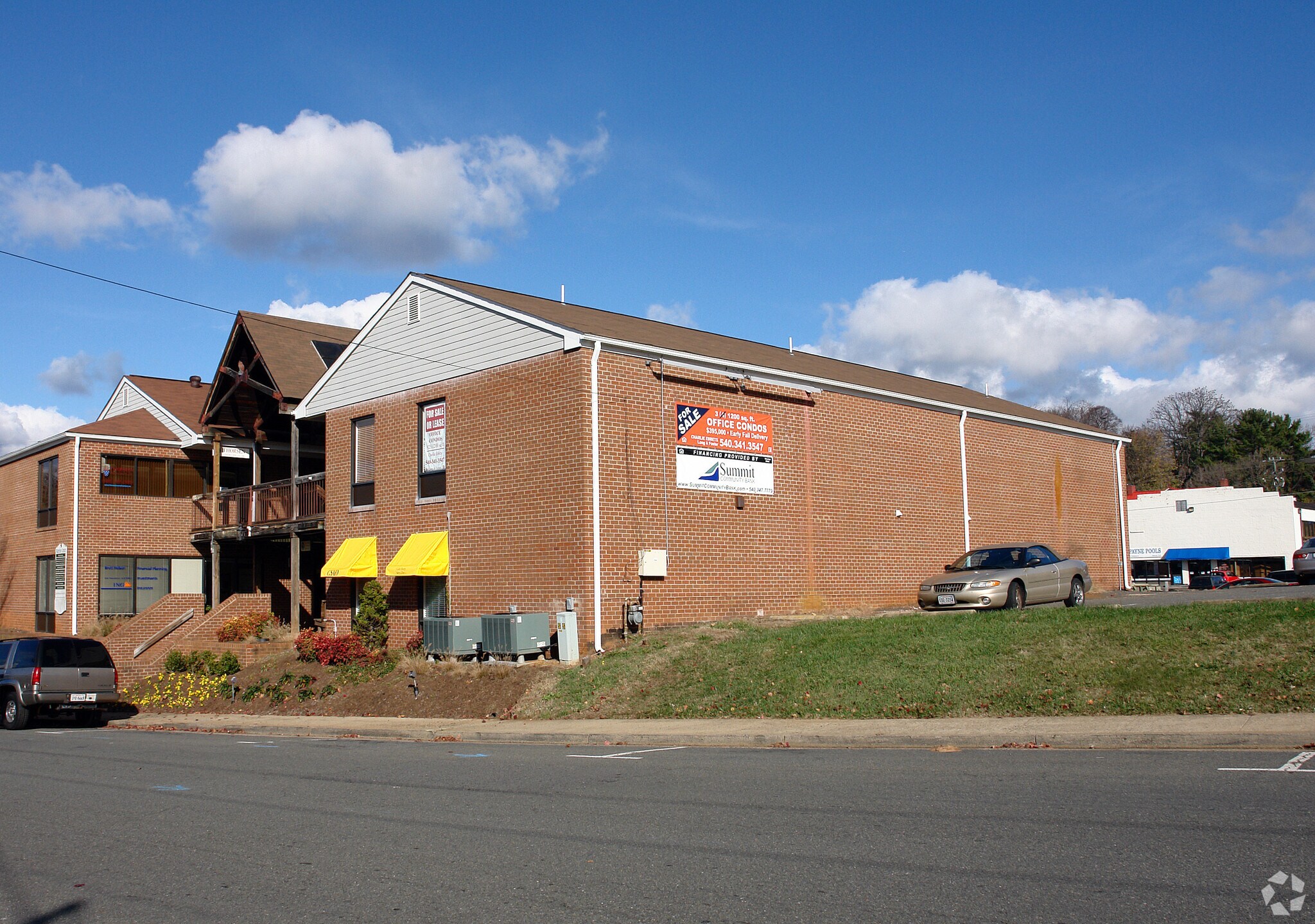 67 W Lee St, Warrenton, VA for Sale