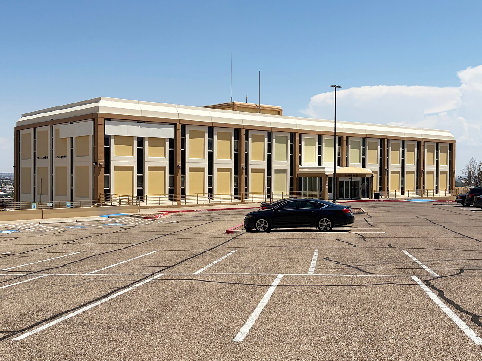 1810 Murchison Dr, El Paso, TX for Rent