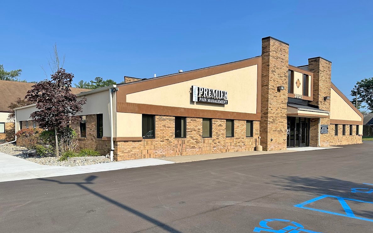 28521 Orchard Lake Rd, Farmington Hills, MI for Rent