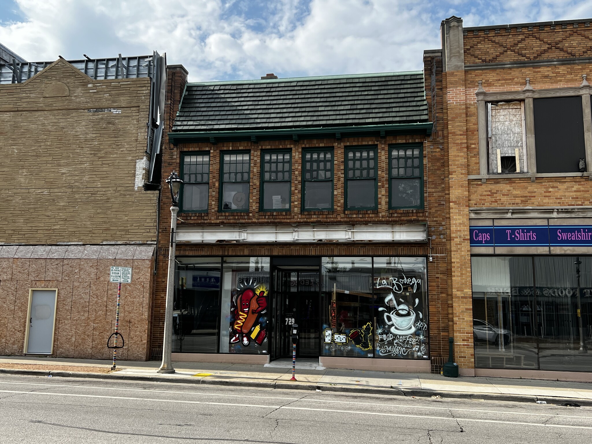 729 W Historic Mitchell St, Milwaukee, WI for Sale