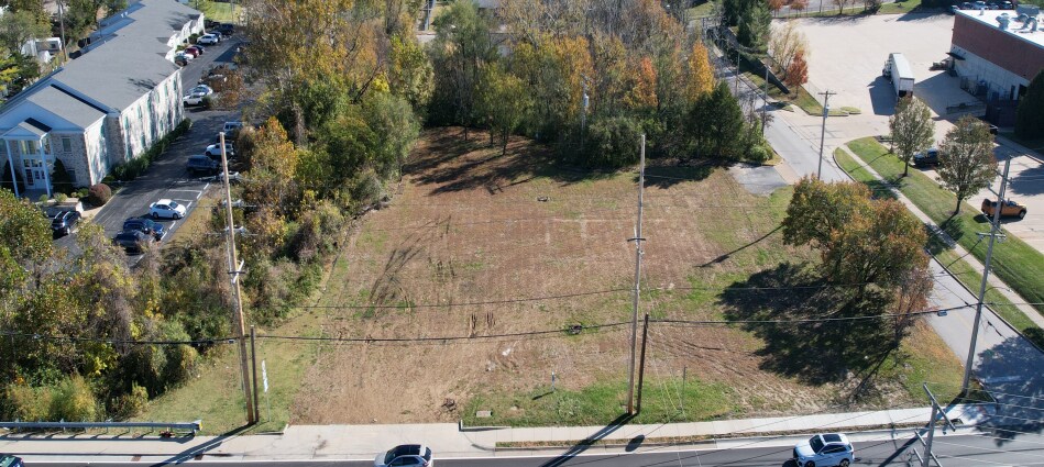920 S Kirkwood Rd, Kirkwood, MO for Rent