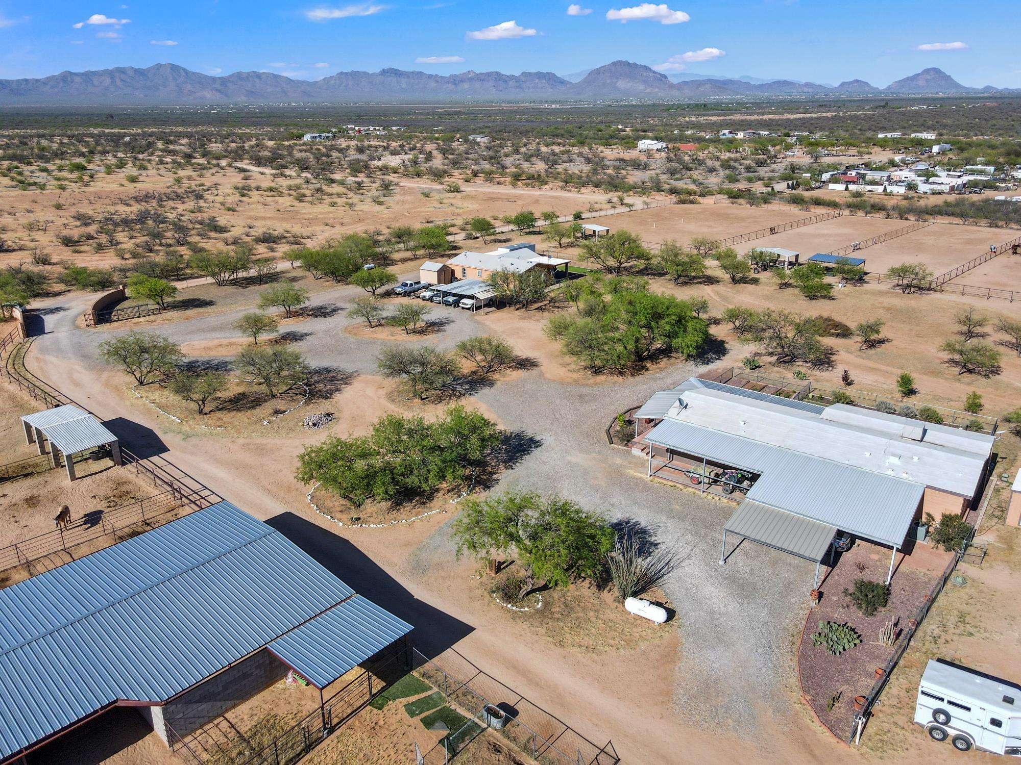 5920 S Travisgant Ave Tucson, AZ 85735 - Sports and Entertainment Property  for Sale on Showcase.com