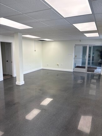 Sanford, ME Office/Medical - 860 Main St