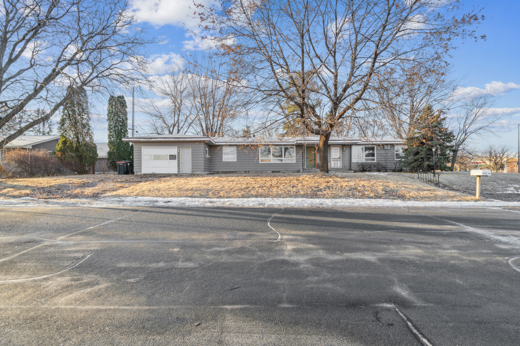 132 E Pomeroy St, River Falls, WI for Sale