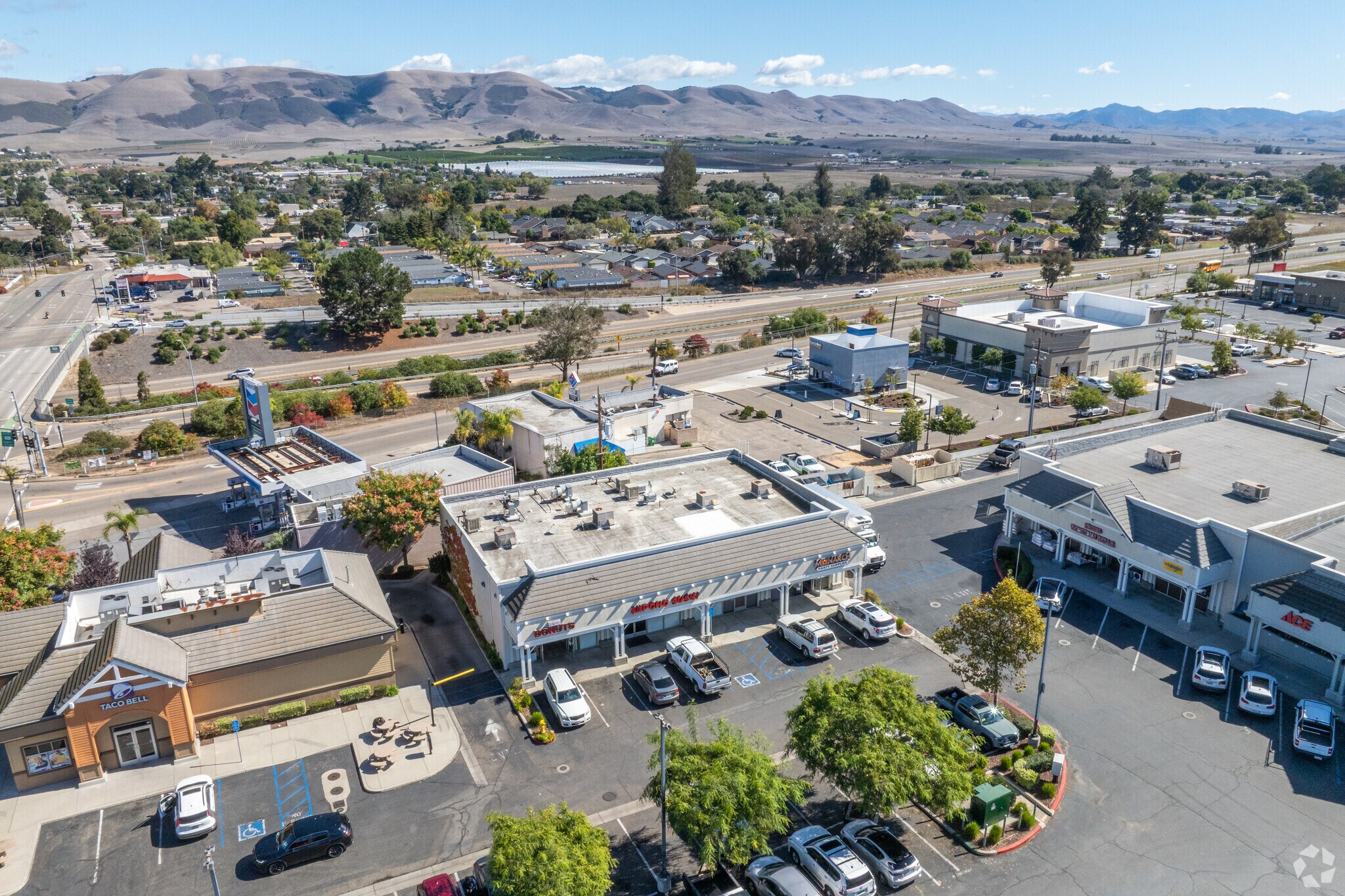 537-551 W Tefft St, Nipomo, CA for Rent