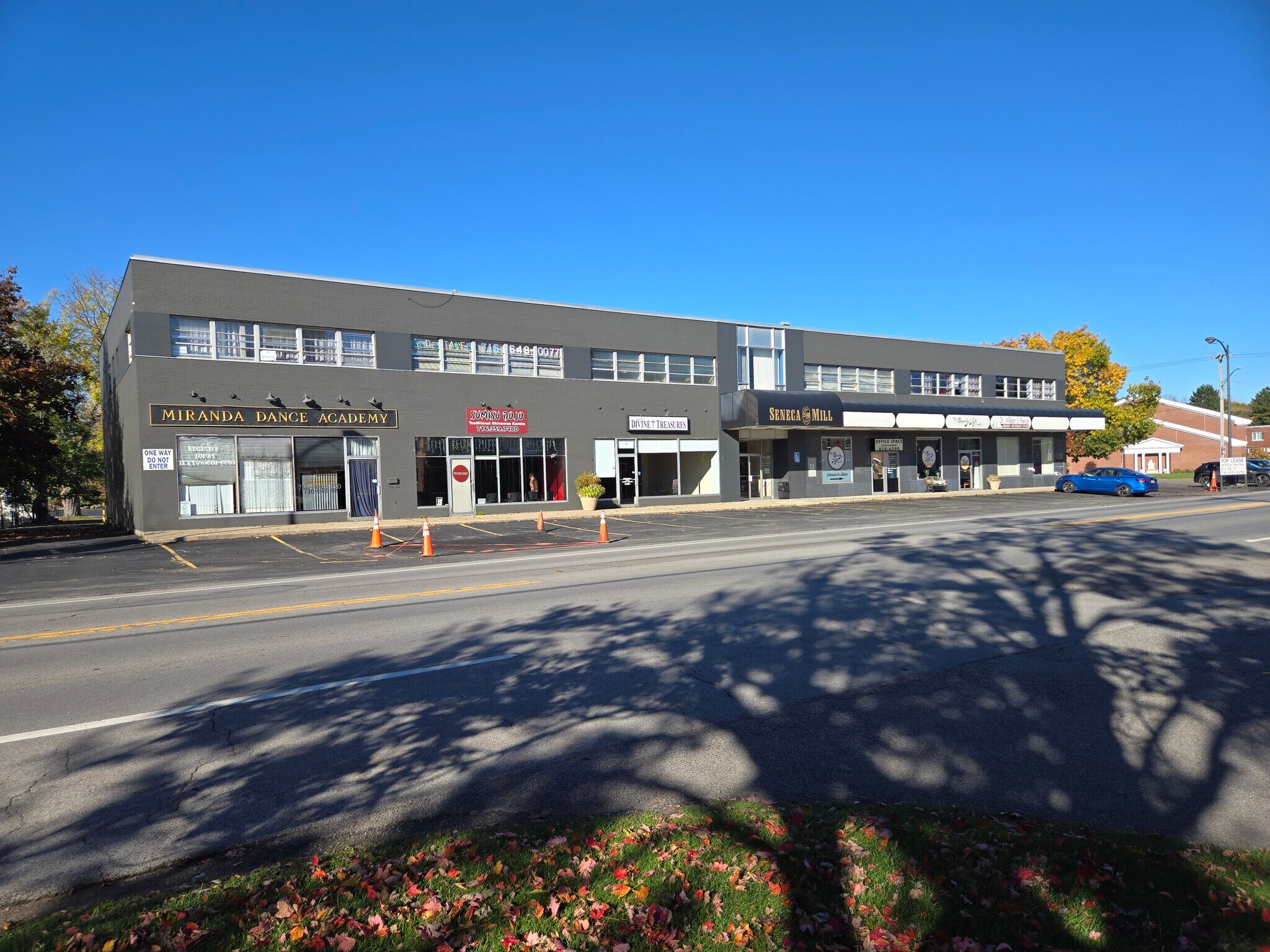 4184 Seneca St, West Seneca, NY for Rent