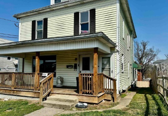 704 Maryland Ave, Fairmont, WV for Sale