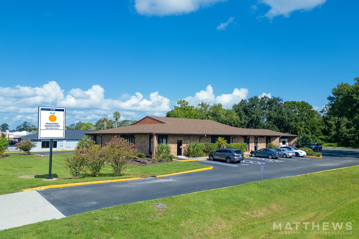 2142 E Edgewood Dr, Lakeland, FL for Sale