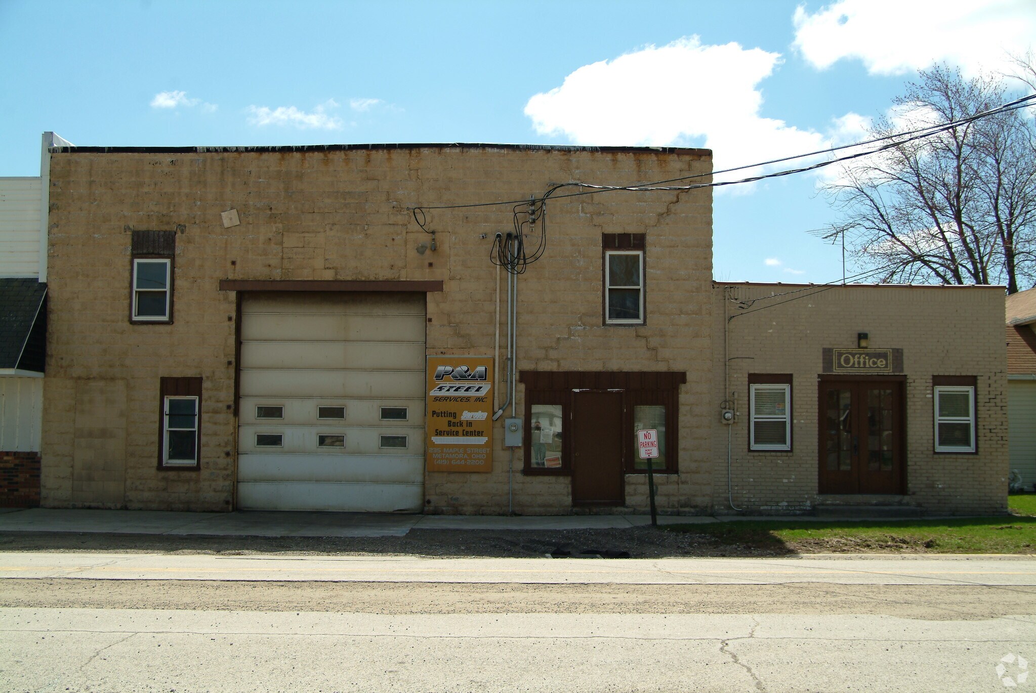 235-239 Maple St, Metamora, OH for Rent