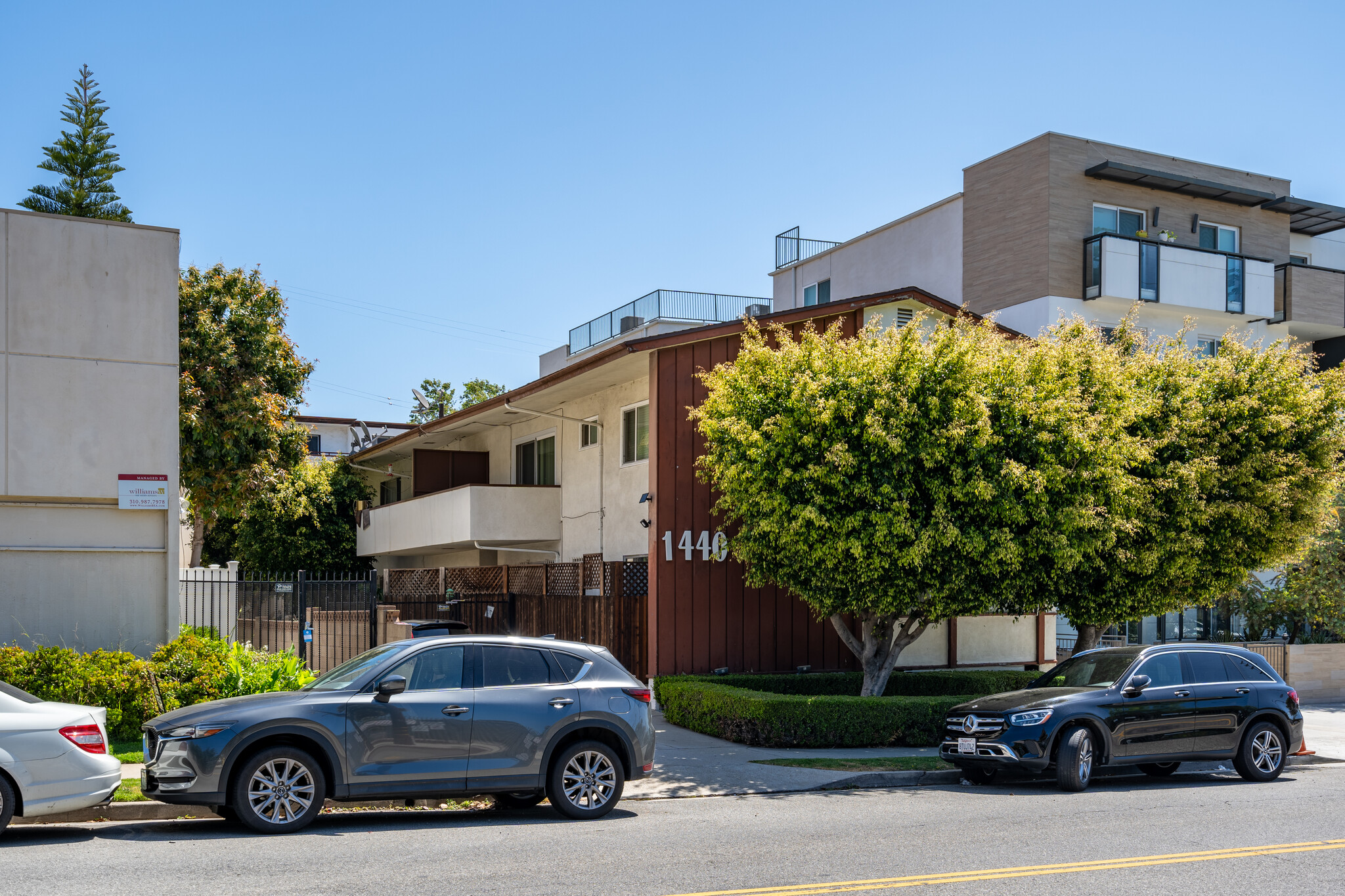 1440 S Barrington Ave, Los Angeles, CA for Sale