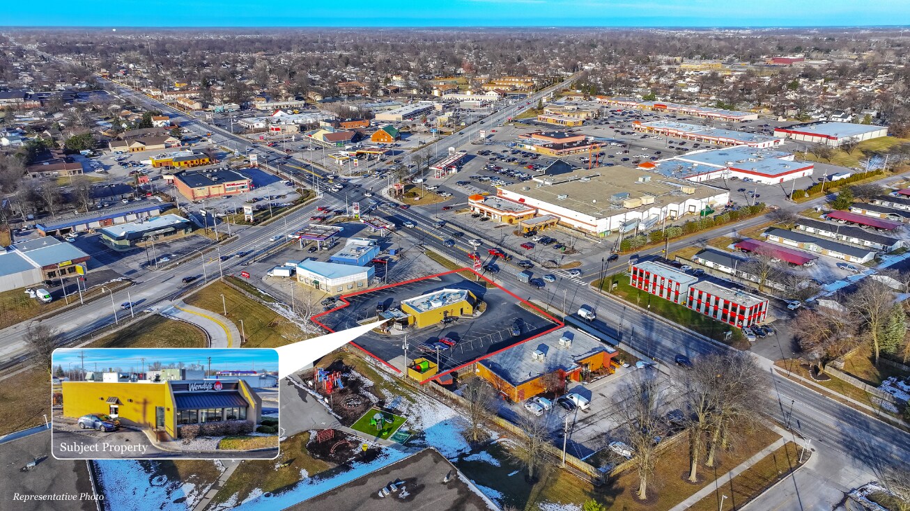 2215 Maplecrest Rd, Fort Wayne, IN for Sale