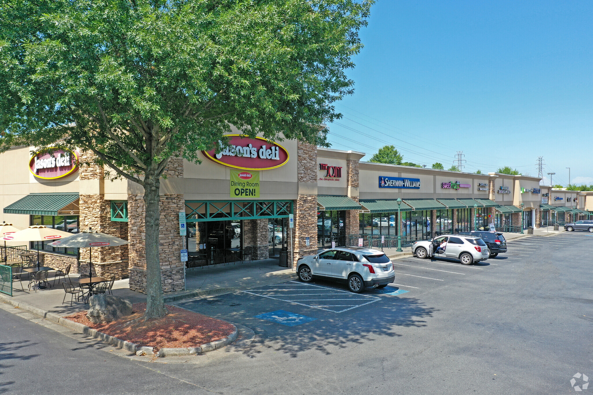 1075 Hanes Mall Blvd, Winston-Salem, NC for Rent