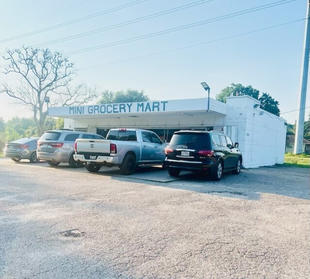 810 Westward Ave, La Marque, TX for Sale
