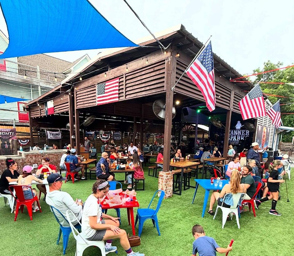 409 Bradford Ave, Kemah, TX for Rent