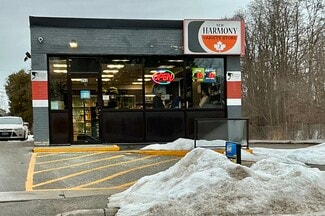 Oshawa, ON Storefront Retail/Residential - 292 Annapolis Av
