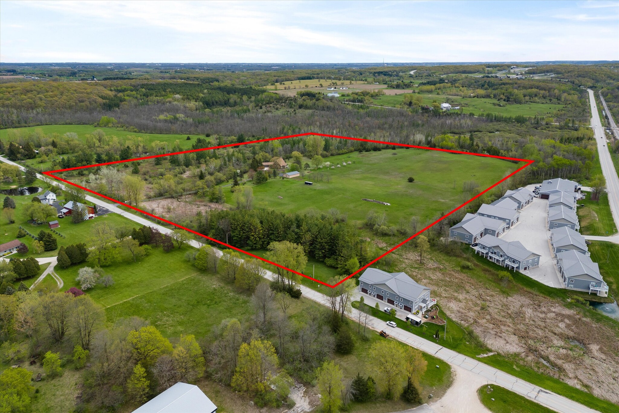 W6041 Badger Rd, Elkhart Lake, WI for Sale