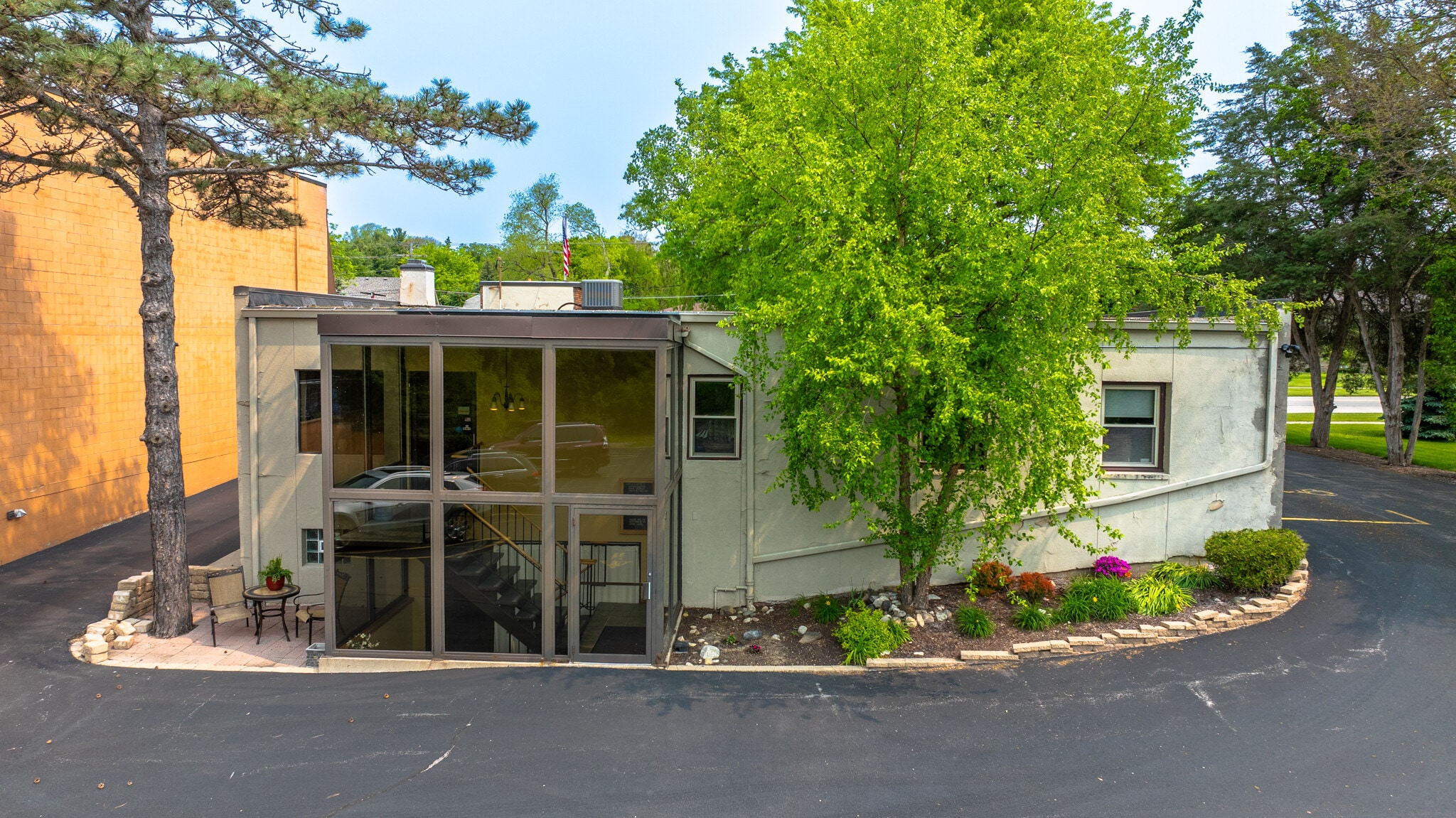 1535 E Racine Ave, Waukesha, WI for Sale