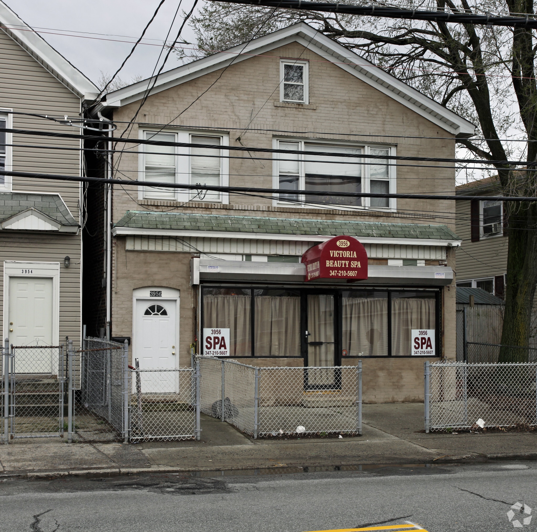 3956 Victory Blvd, Staten Island, NY for Rent