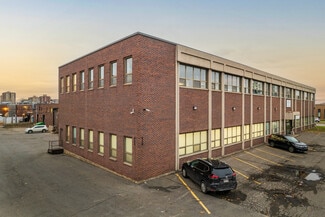Montréal, QC Office, Retail, Industrial - 310-400 Boul Montpellier
