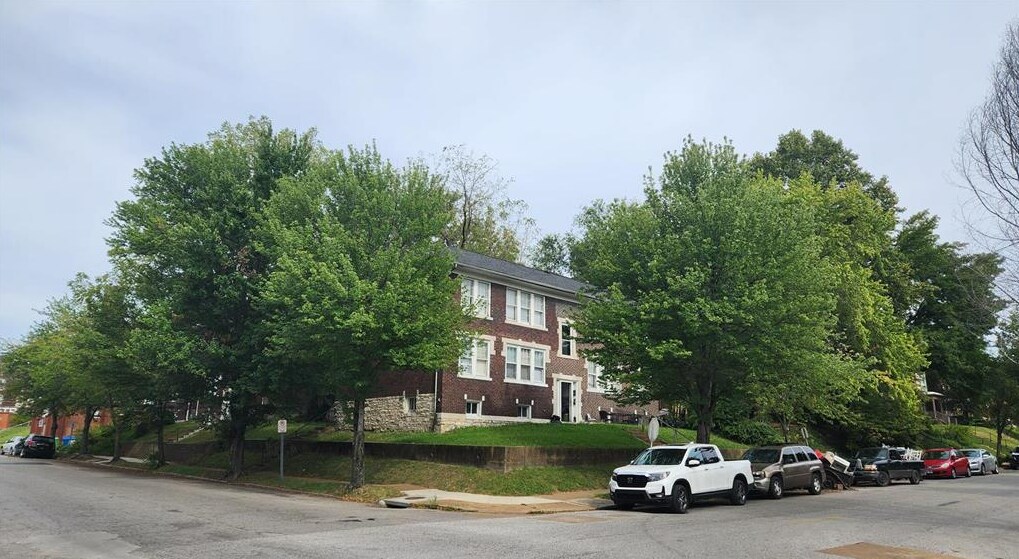 4359 S Compton Ave Saint Louis, MO 63111 MultiFamily Property for