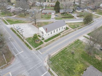 Springfield, MO Churches - 2440 E Seminole St