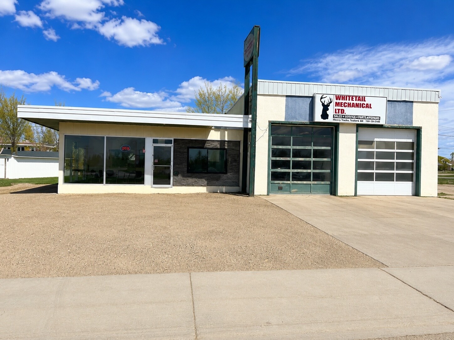 5003 50 St, Mundare, AB for Sale