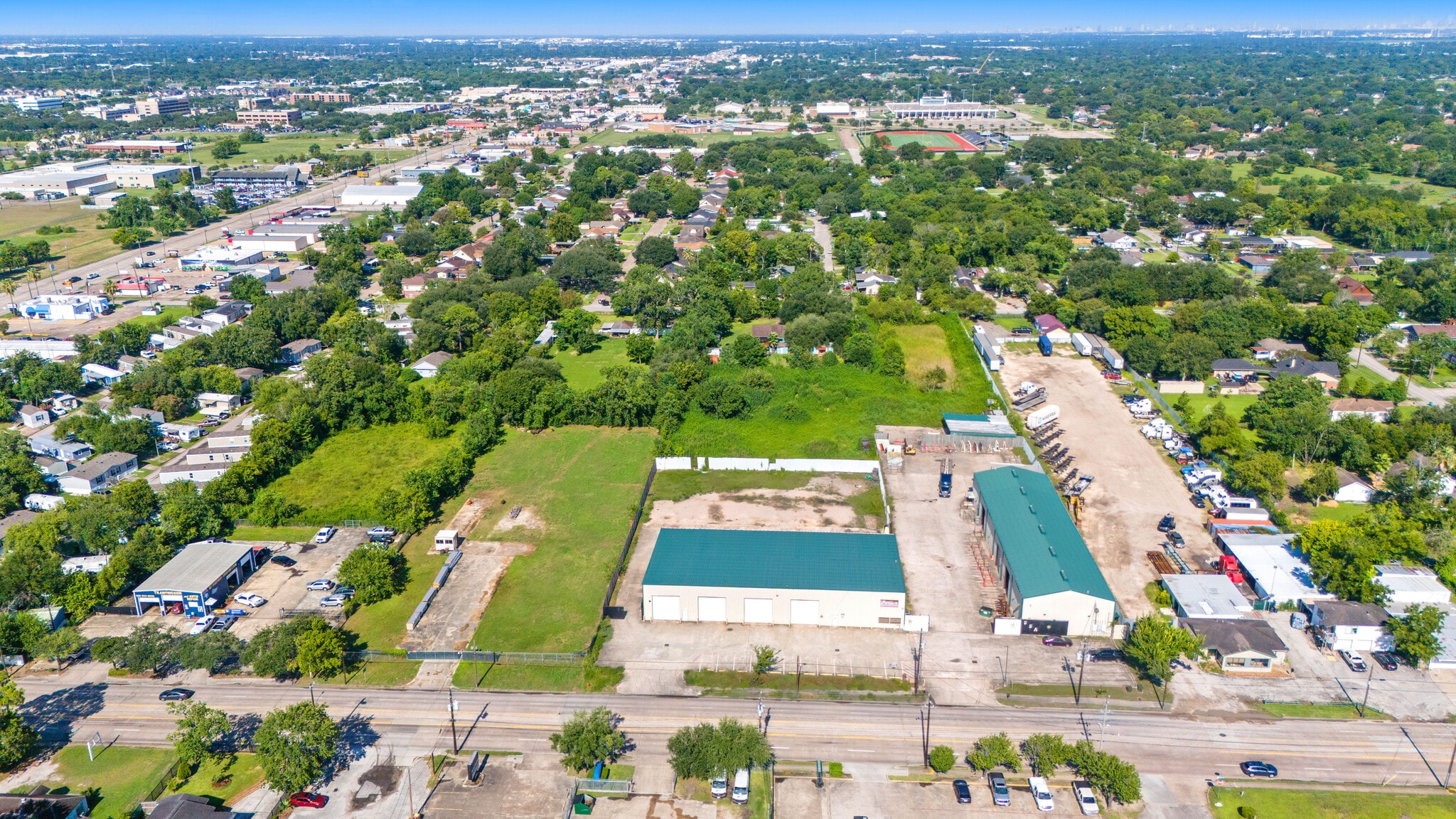 2950 Preston Ave, Pasadena, TX for Rent