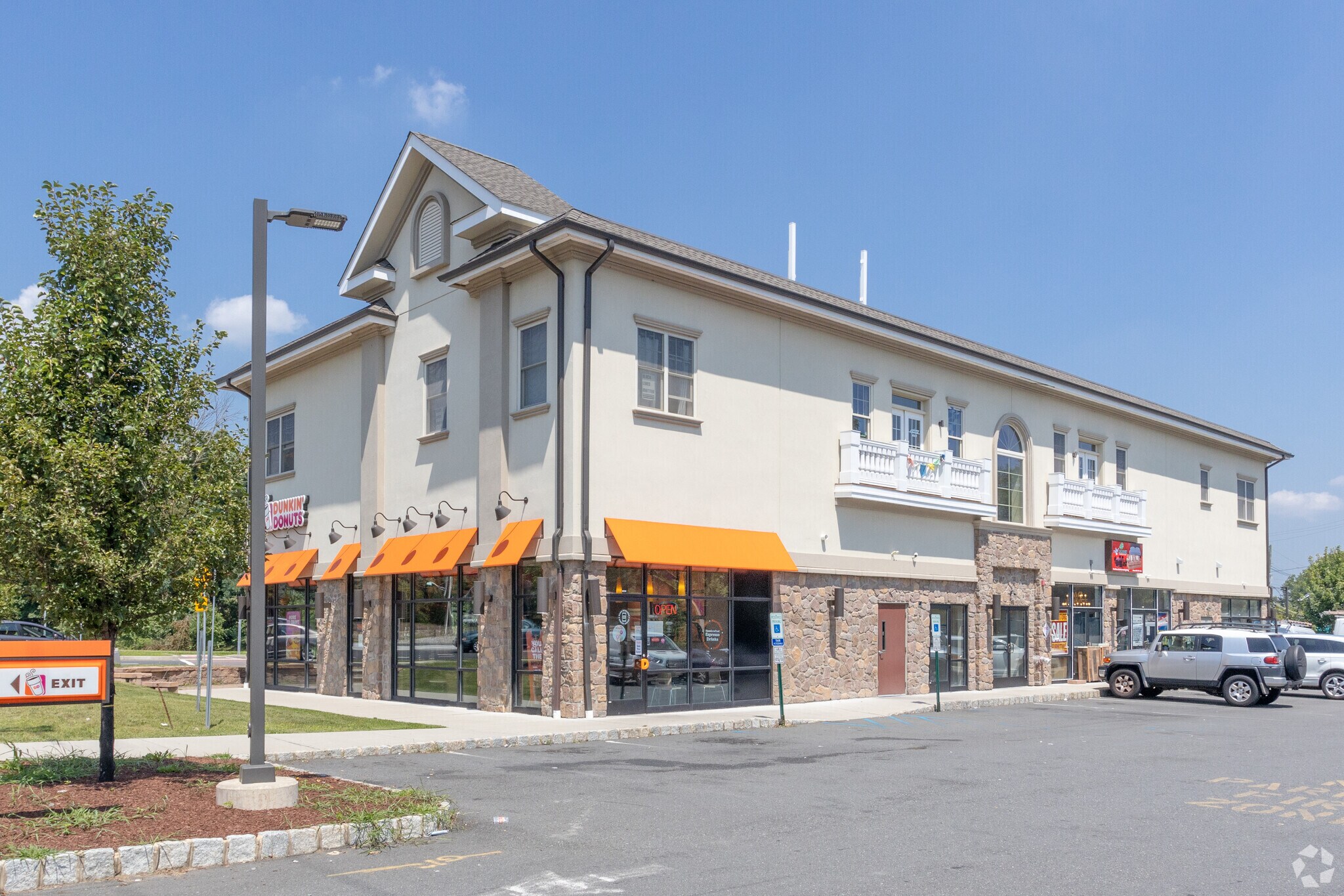 2098 US Highway 1 Lawrenceville, NJ 08648 Retail Property for Lease