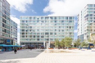 Milton Keynes, BKM Retail - 394 Midsummer Blvd